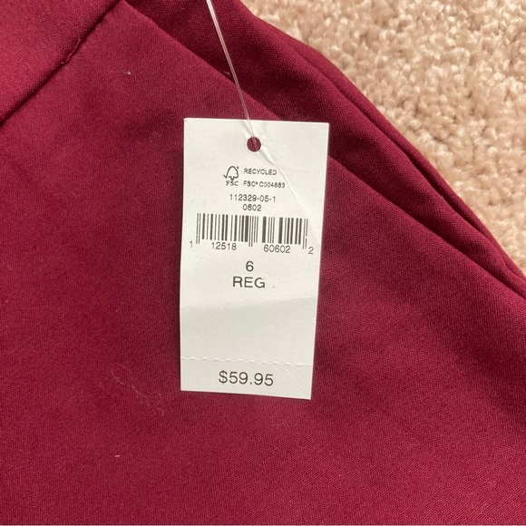 GAP FORMAL/WORK PANTS WOMENS Size 06 R Slim Crop Color Maroon Zipper Pockets NWT - Picture 7 of 16